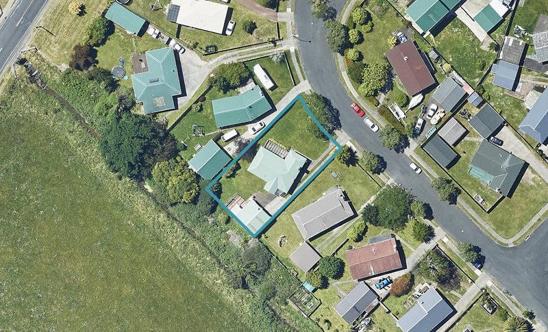 8 Byron Grove, Owhata, Rotorua - Carousel 1