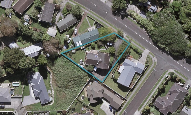 62 Branch Road, Highlands Park, New Plymouth - Carousel 1