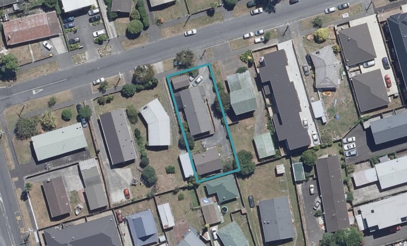 63 May Street, Hamilton East, Hamilton - Carousel 1