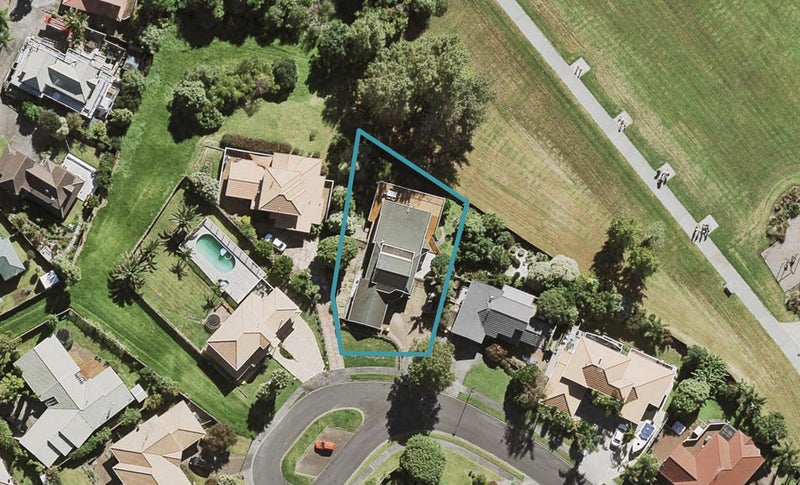 7 Azure Grove, Unsworth Heights, Auckland - Carousel 1