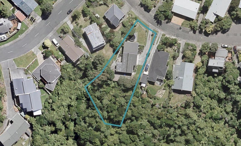 14 Fantail Grove, Belmont, Lower Hutt - Carousel 1