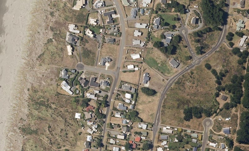 34 Kent Avenue, Waitārere Beach, Levin - Carousel 1