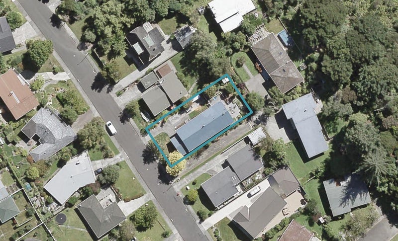 47 Fendalton Crescent, Pinehaven, Upper Hutt - Carousel 1
