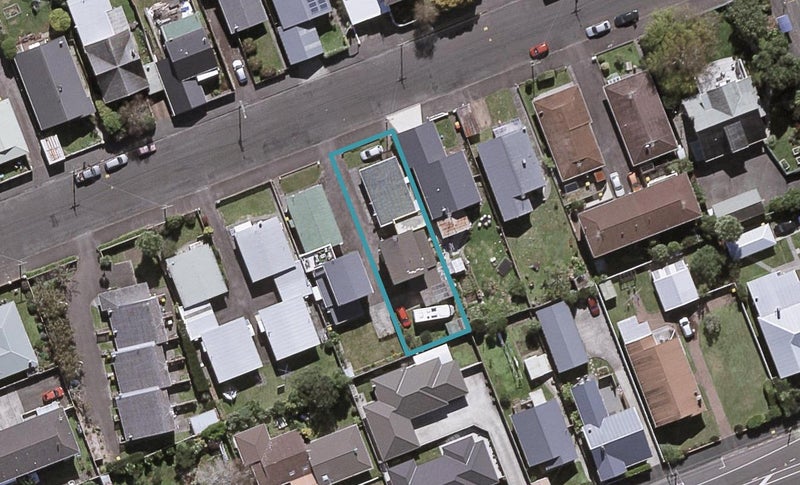 65A Barrett Street, Westown, New Plymouth - Carousel 1