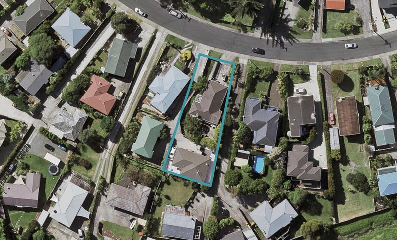 2/20 Lyttelton Avenue, Forrest Hill, Auckland - Carousel 1