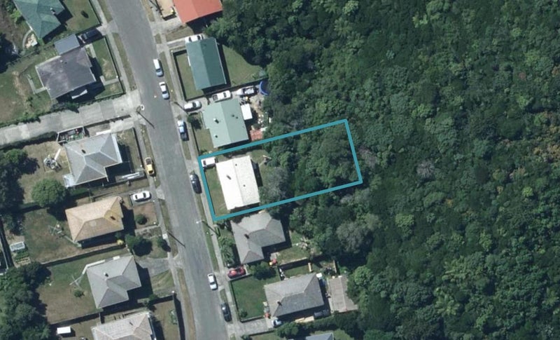 40 Cardiff Crescent, Cannons Creek, Porirua - Carousel 1