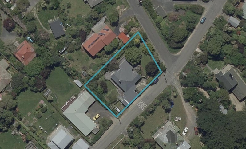 24 Beaconsfield Road, Portobello, Dunedin - Carousel 1
