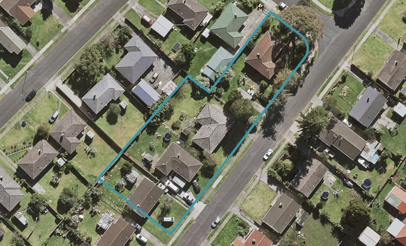 3 Mayflower Close, Māngere East, Auckland - Carousel 1