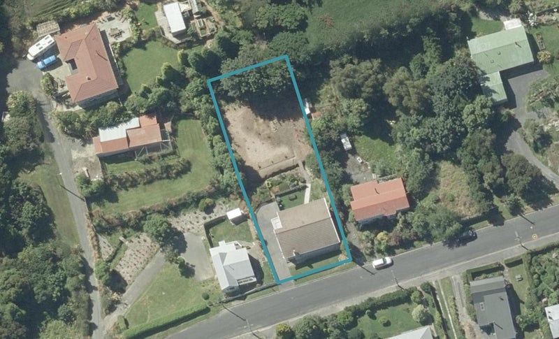 5 Matai Street, Ravensbourne, Dunedin - Carousel 1