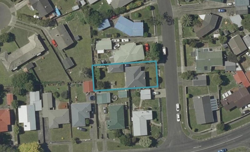 24 Cavendish Crescent, Awapuni, Palmerston North - Carousel 1