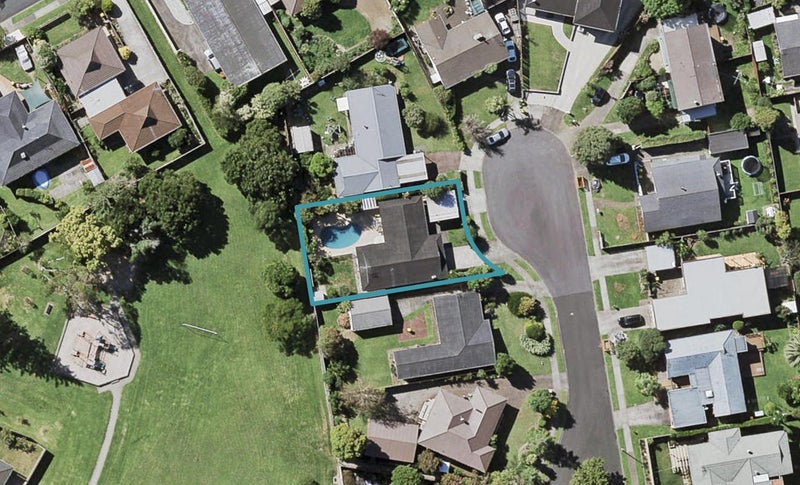 14 Roysfield Lane, Sunnyhills, Auckland - Carousel 1