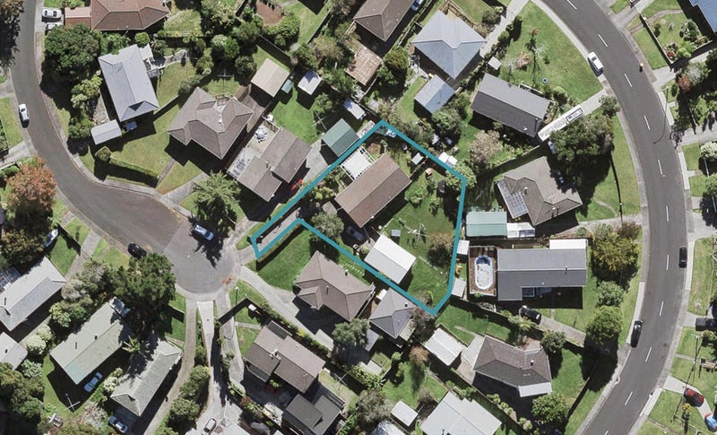 12 Prior Place, Glendene, Auckland - Carousel 1