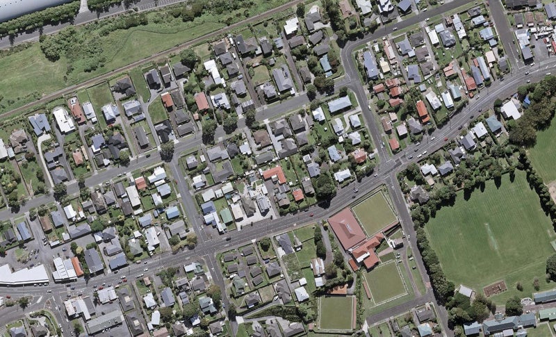 3/458 Saint Aubyn Street, Moturoa, New Plymouth - Carousel 1