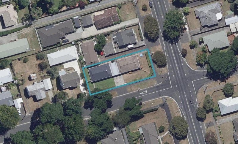 61 Brookfield Street, Hamilton East, Hamilton - Carousel 1