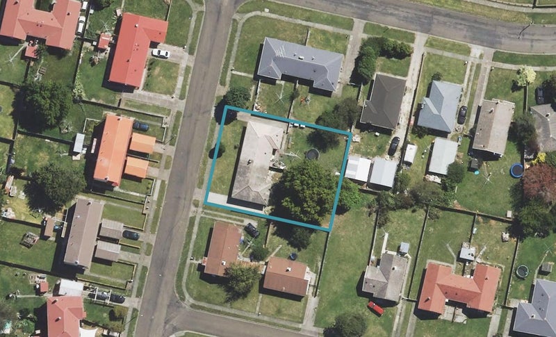 6 Fleming Street, Outer Kaiti, Gisborne - Carousel 1