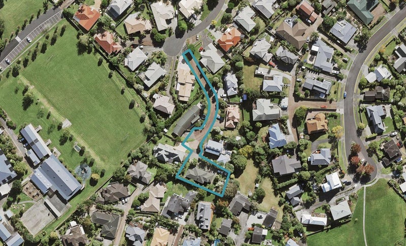 16 Tyburn Lane, Unsworth Heights, Auckland - Carousel 1