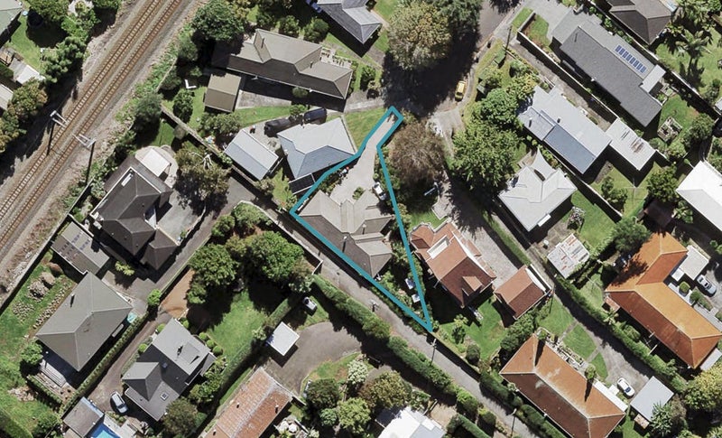 17 Caughey Place, Mount Albert, Auckland - Carousel 1