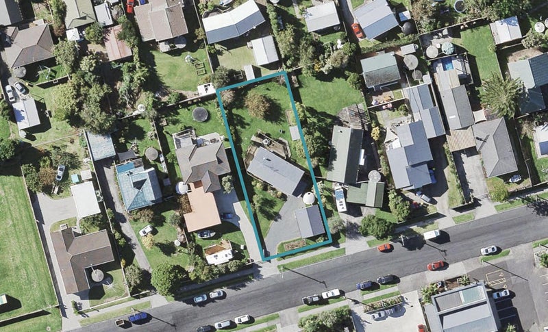 56 Third View Avenue, Beachlands, Auckland - Carousel 1