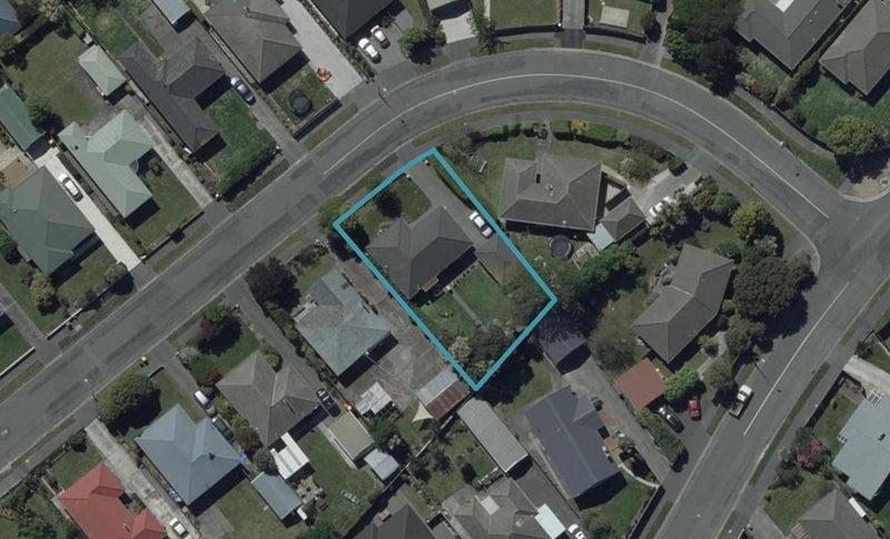 48 Evesham Crescent, Spreydon, Christchurch - Carousel 1