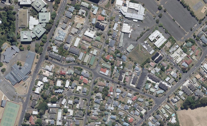 84A Aurora Terrace, Hillcrest, Hamilton - Carousel 1