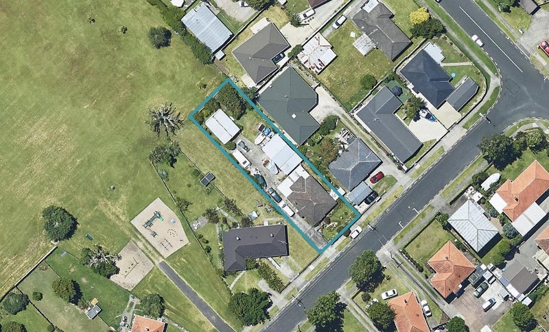 7 Anzac Road, Gate Pa, Tauranga - Carousel 1