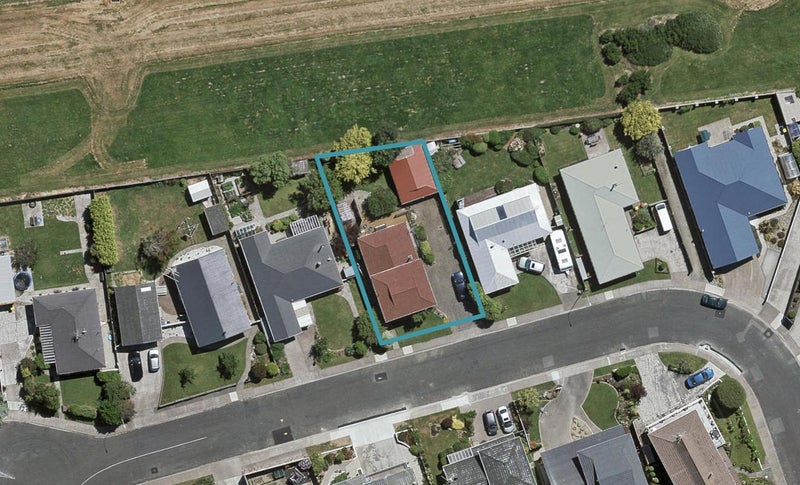 32 Orwell Crescent, Newfield, Invercargill - Carousel 1