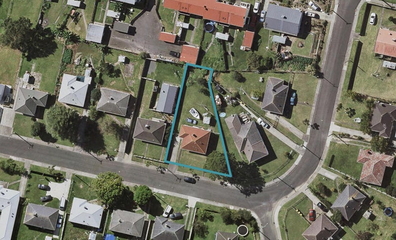 18 Clarkson Crescent, Otara, Auckland - Carousel 1