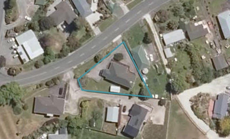 5 Bickerstaffe Road, Maungaturoto, Maungaturoto - Carousel 1