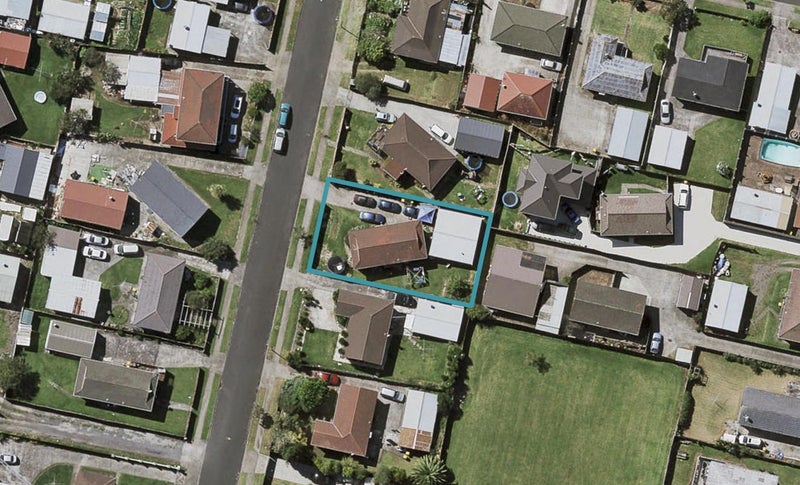6 Darnell Crescent, Clover Park, Auckland - Carousel 1
