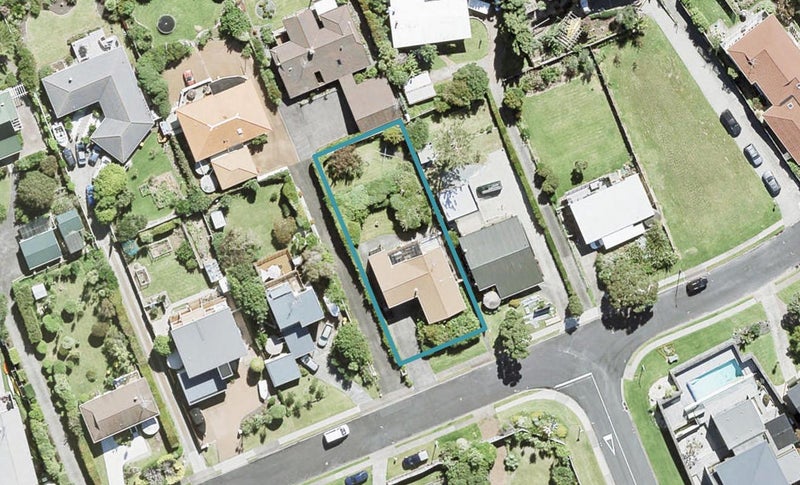 62 Pacific Parade, Army Bay, Whangaparaoa - Carousel 1