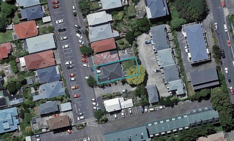 31 Hiropi Street, Newtown, Wellington - Carousel 1