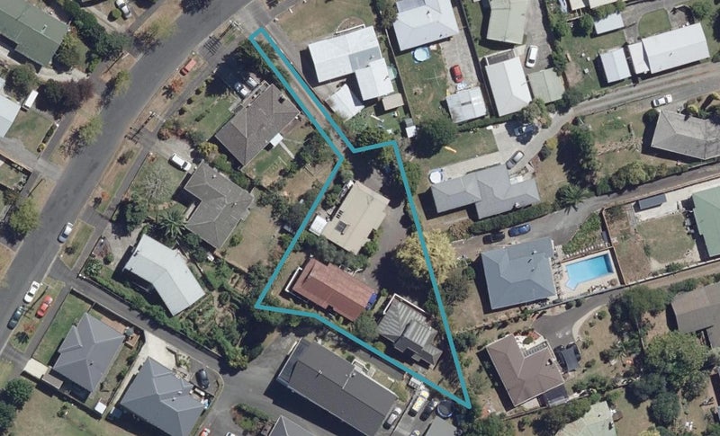 135B Mahoe Street, Melville, Hamilton - Carousel 1