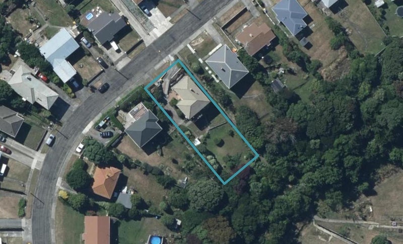 57 Waiuta Street, Titahi Bay, Porirua - Carousel 1