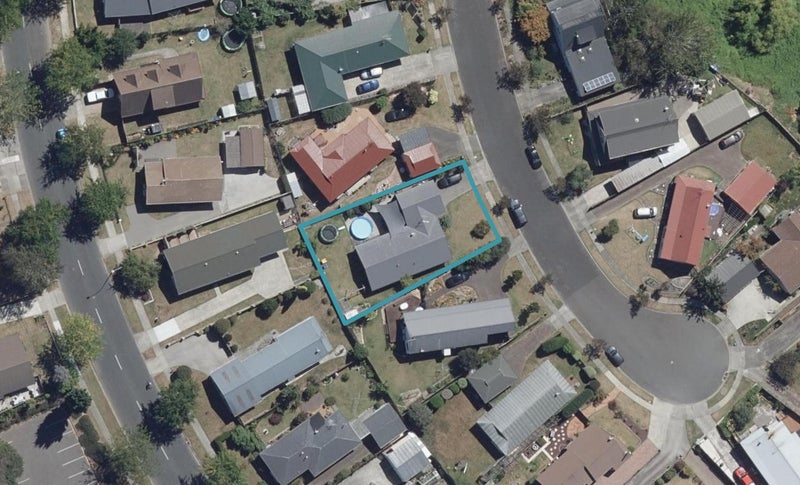 16 McKain Place, Fitzroy, Hamilton - Carousel 1