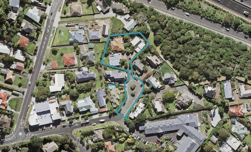 114 Frederick Street, Hillsborough, Auckland - Carousel 1