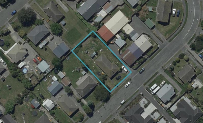 2/22 Dickson Crescent, Hornby, Christchurch - Carousel 1