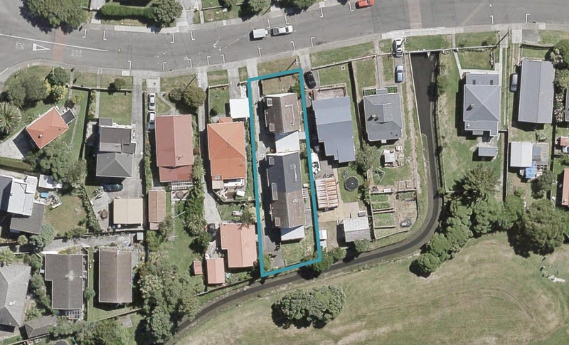 3/10 Elizabeth Street, Moera, Lower Hutt - Carousel 1