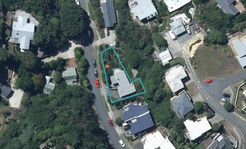 1 Paremata Drive, Paremata, Porirua - Carousel 1