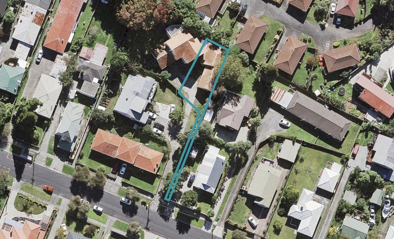 31A Miro Street, New Lynn, Auckland - Carousel 1