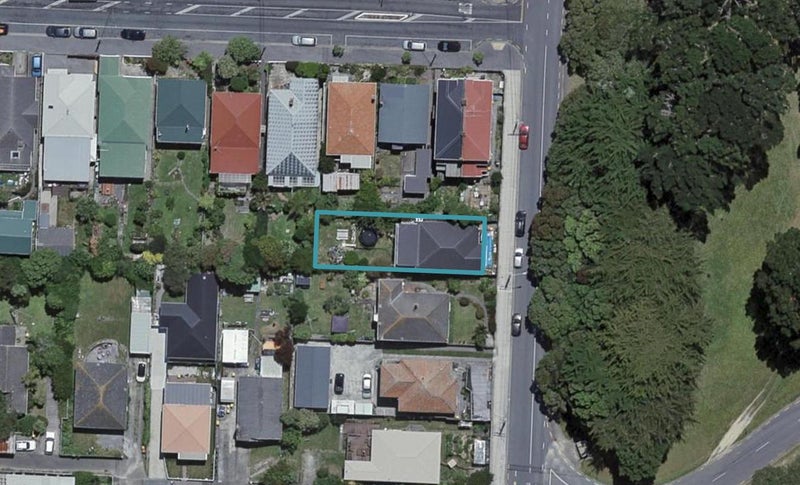 102 Russell Terrace, Berhampore, Wellington - Carousel 1