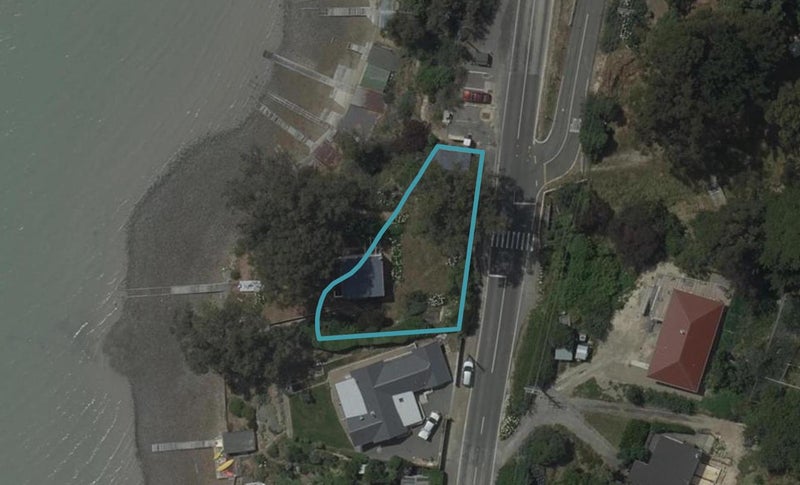 401 Marine Drive, Charteris Bay, Governors Bay - Carousel 1