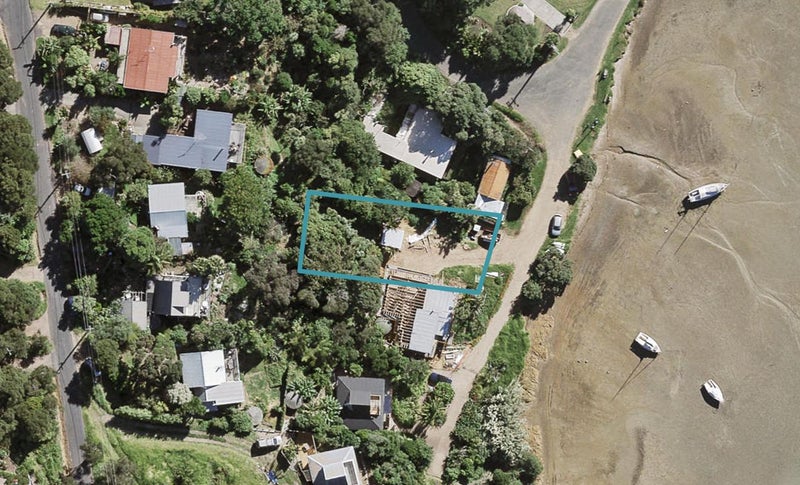 59 Natzka Road, Ostend, Waiheke Island - Carousel 1
