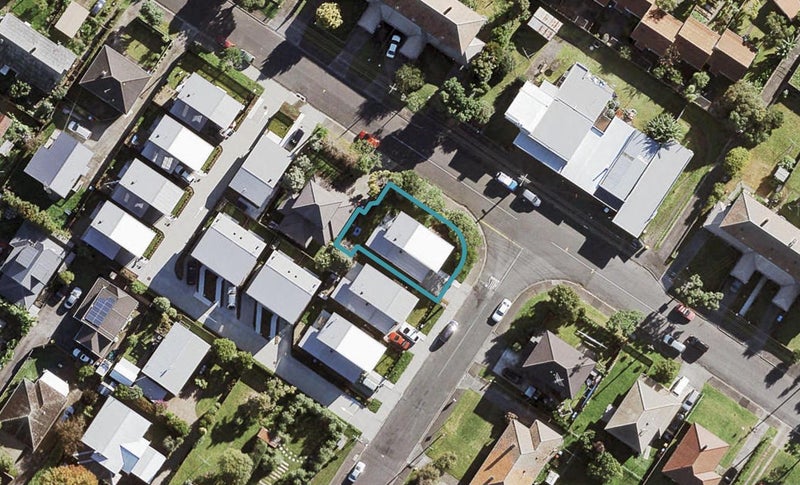 1 Saxon Street, Waterview, Auckland - Carousel 1