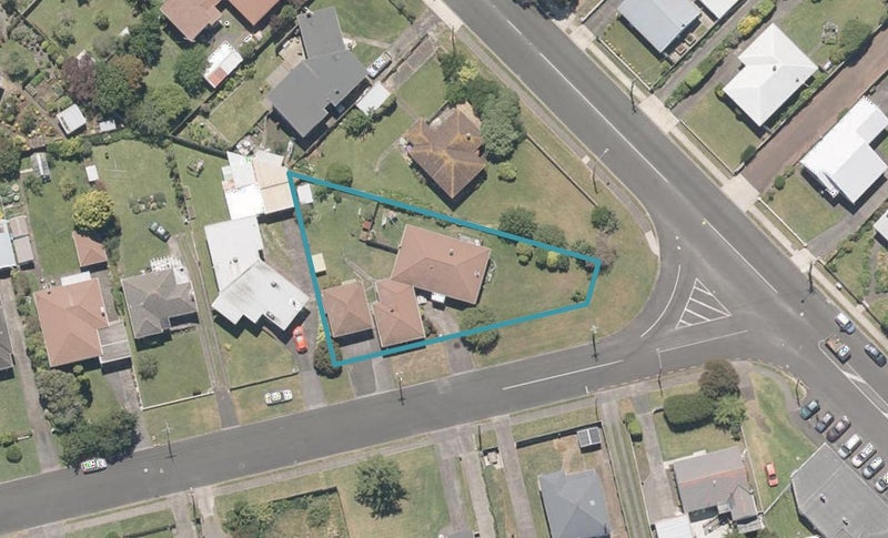 2 Rimu Street, Gonville, Whanganui - Carousel 1