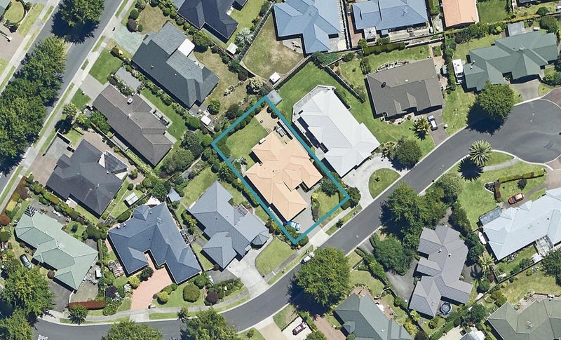 15 Buckingham Place, Bethlehem, Tauranga - Carousel 1