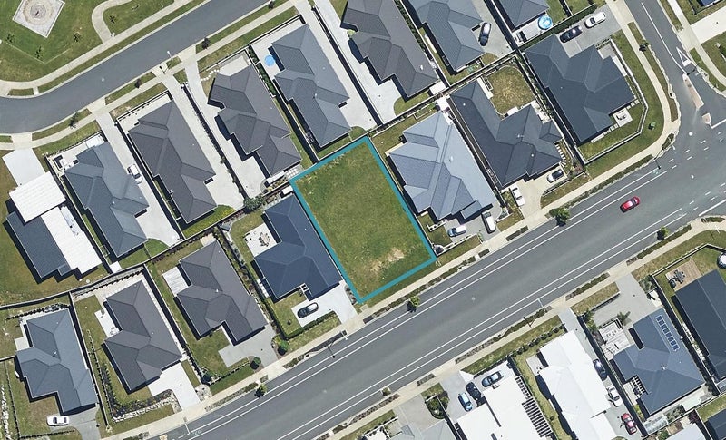 323 Lakes Boulevard, Pyes Pa, Tauranga - Carousel 1