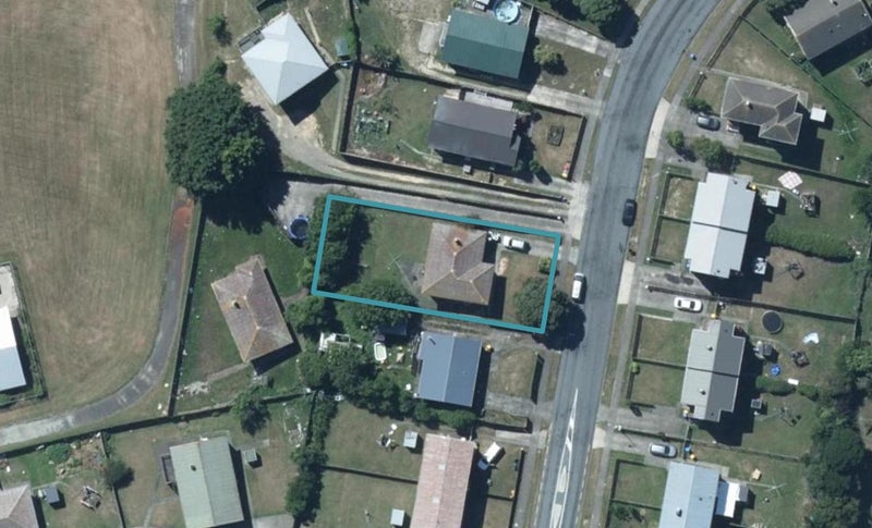 16 Kokiri Crescent, Waitangirua, Porirua - Carousel 1