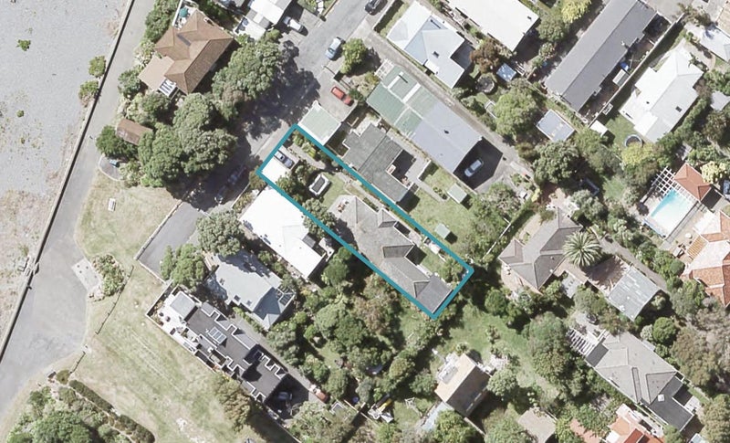 51 Pukatea Street, Eastbourne, Lower Hutt - Carousel 1