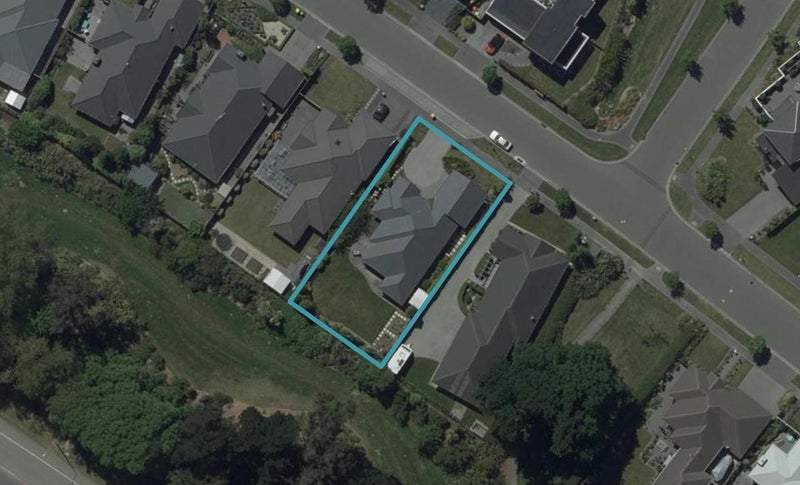 15 Mokihi Gardens, Hillmorton, Christchurch - Carousel 1