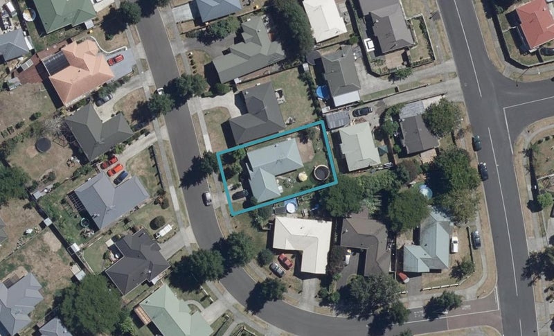 8 Antrim Place, Nawton, Hamilton - Carousel 1